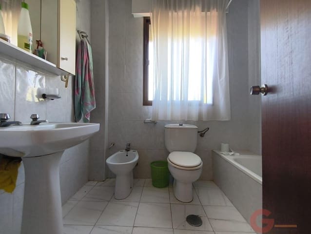 6 slaapkamer Villa te koop in Castell de Ferro, Gualchos met zwembad - € 230.000 (Ref: 9854646)