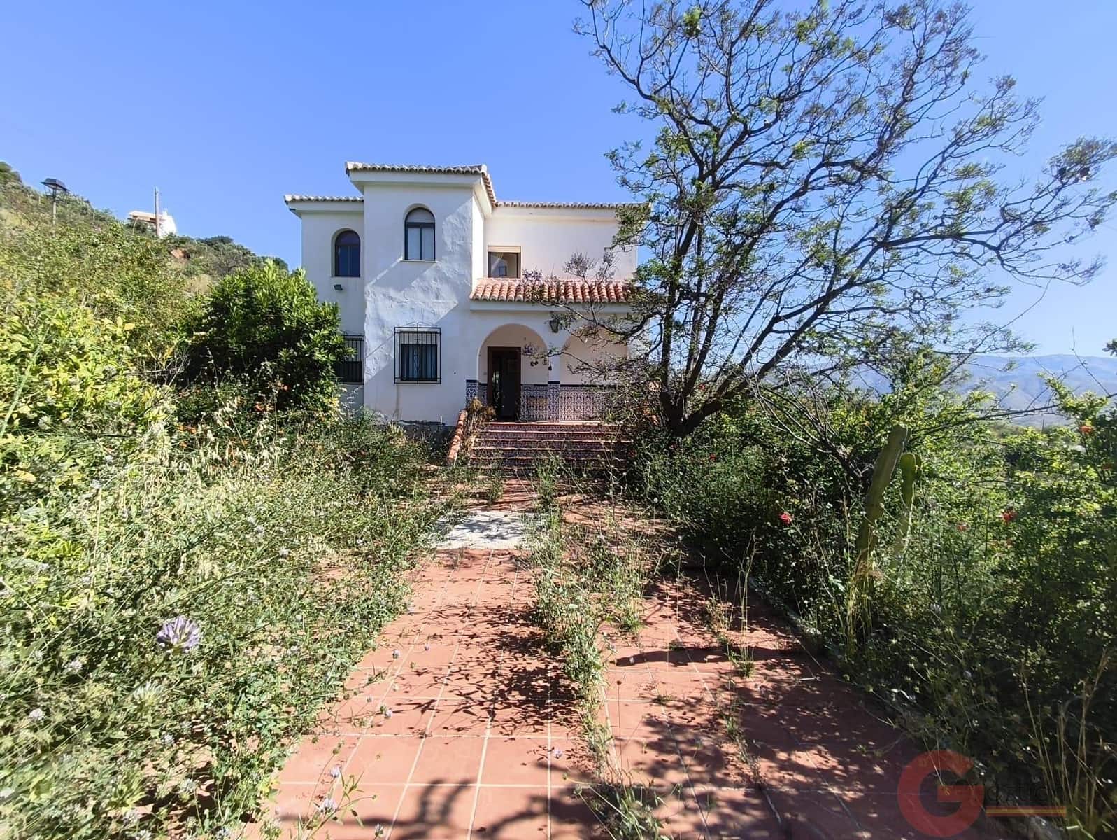 6 slaapkamer Villa te koop in Castell de Ferro met zwembad - € 230.000 (Ref: 9854646)