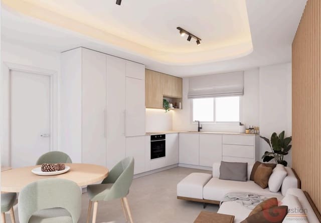 Terrain à Bâtir à vendre à Heliomar, Malaga ville - 380 000 € (Ref: 9855564)