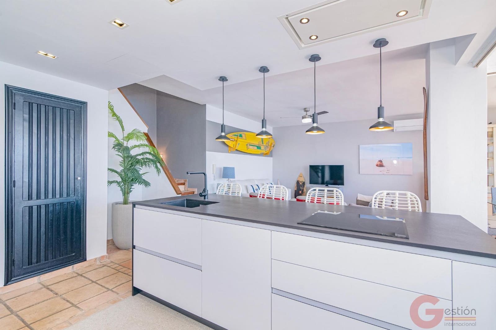 4 bedroom Villa for sale in La Herradura with pool garage - € 1,010,000 (Ref: 9857650)