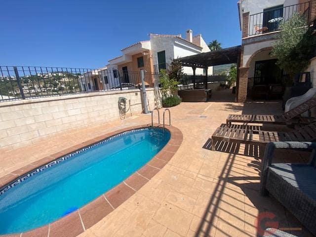 3 bedroom Villa for sale in Puente de Don Manuel with pool garage - € 303,000 (Ref: 9863864)