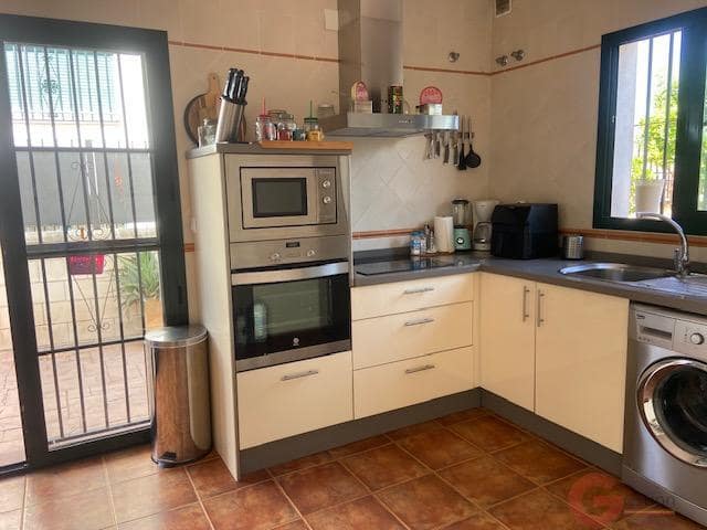 3 bedroom Villa for sale in Puente de Don Manuel with pool garage - € 303,000 (Ref: 9863864)