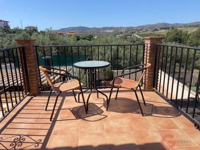 3 bedroom Villa for sale in Puente de Don Manuel with pool garage - € 303,000 (Ref: 9863864)