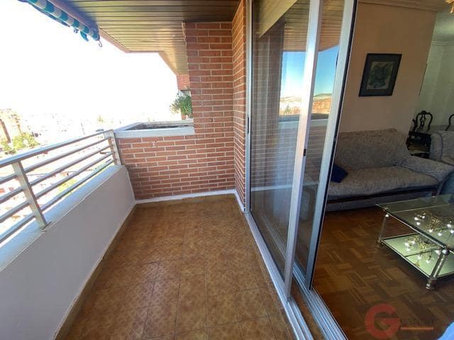 4 bedroom Flat for sale in Valladolid city with garage - € 255,000 (Ref: 9865305)