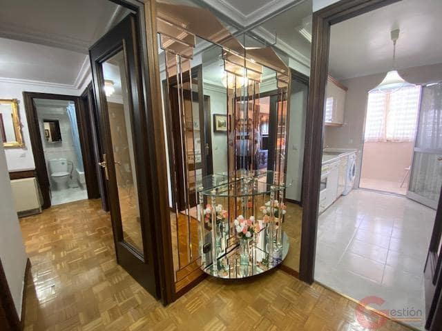 4 bedroom Flat for sale in Valladolid city with garage - € 255,000 (Ref: 9865305)