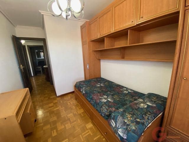 4 bedroom Flat for sale in Valladolid city with garage - € 255,000 (Ref: 9865305)