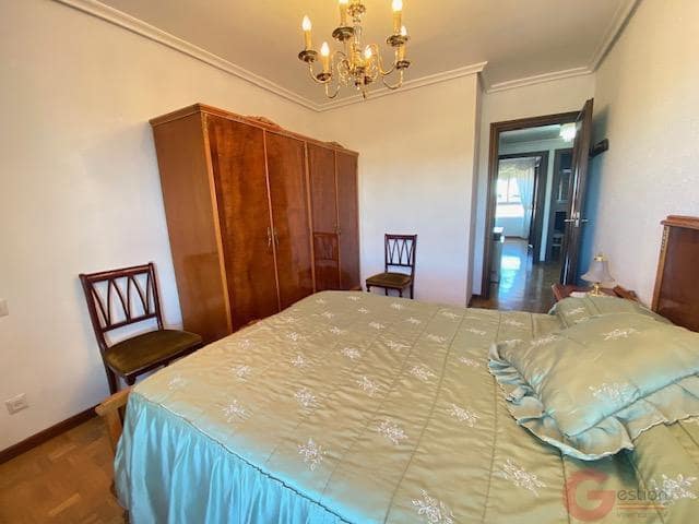 4 bedroom Flat for sale in Valladolid city with garage - € 255,000 (Ref: 9865305)