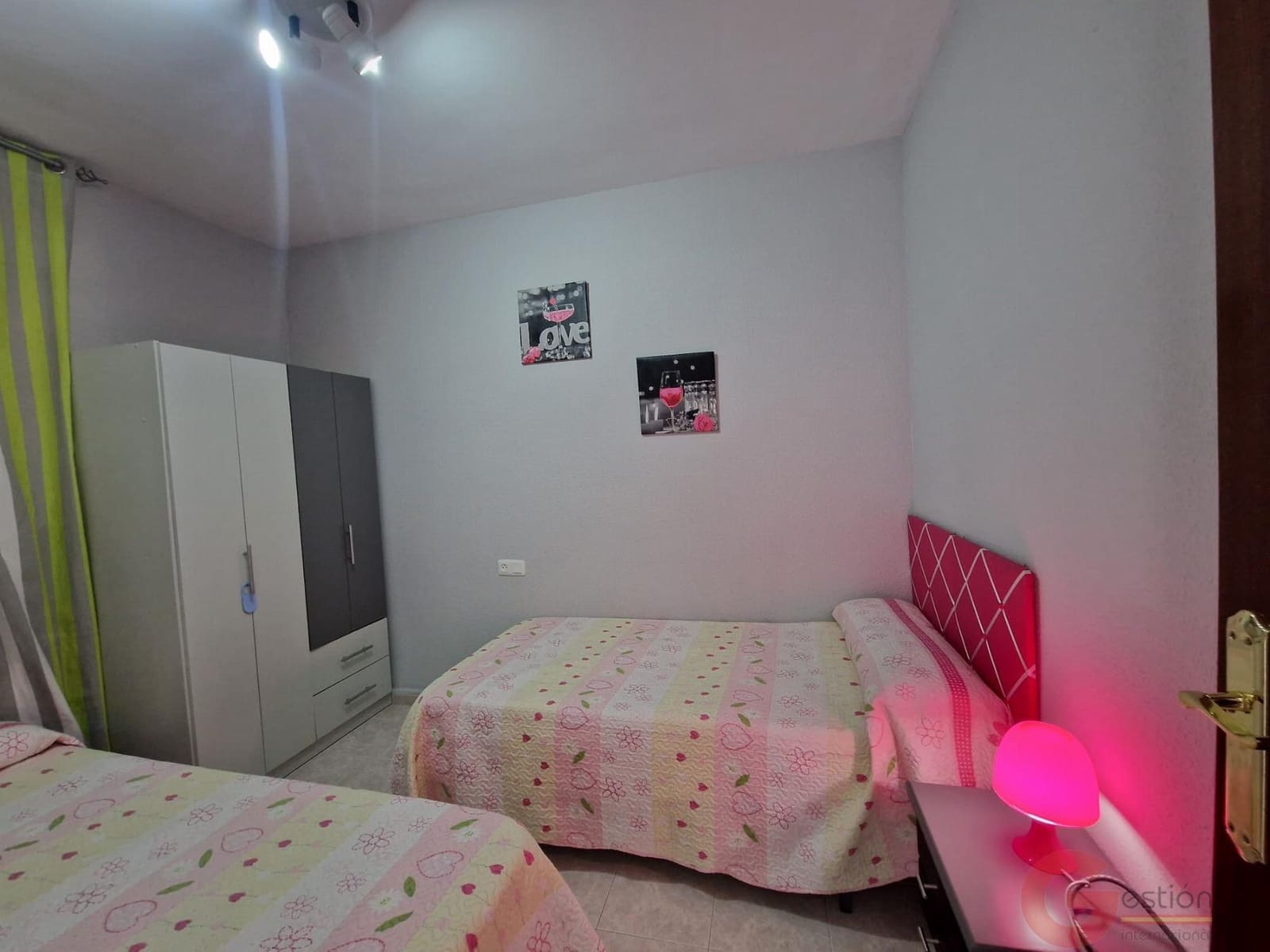 Piso de 2 habitaciones en Castell de Ferro en venta - 142.000 € (Ref: 9873656)
