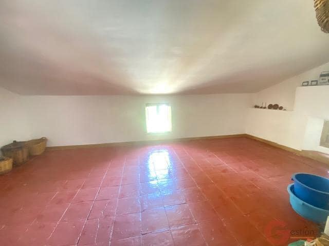 7 soveværelse Finca/Landehus til salg i Comares med garage - € 325.000 (Ref: 9875432)