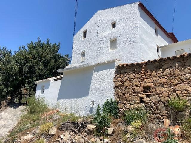 7 soveværelse Finca/Landehus til salg i Comares med garage - € 325.000 (Ref: 9875432)