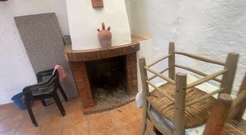 7 soveværelse Finca/Landehus til salg i Comares med garage - € 325.000 (Ref: 9875432)