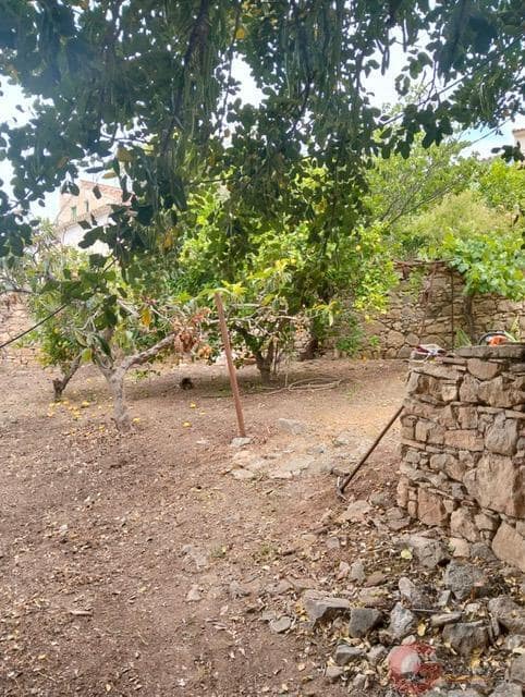 7 bedroom Finca/Country House for sale in Comares with garage - € 287,000 (Ref: 9875432)