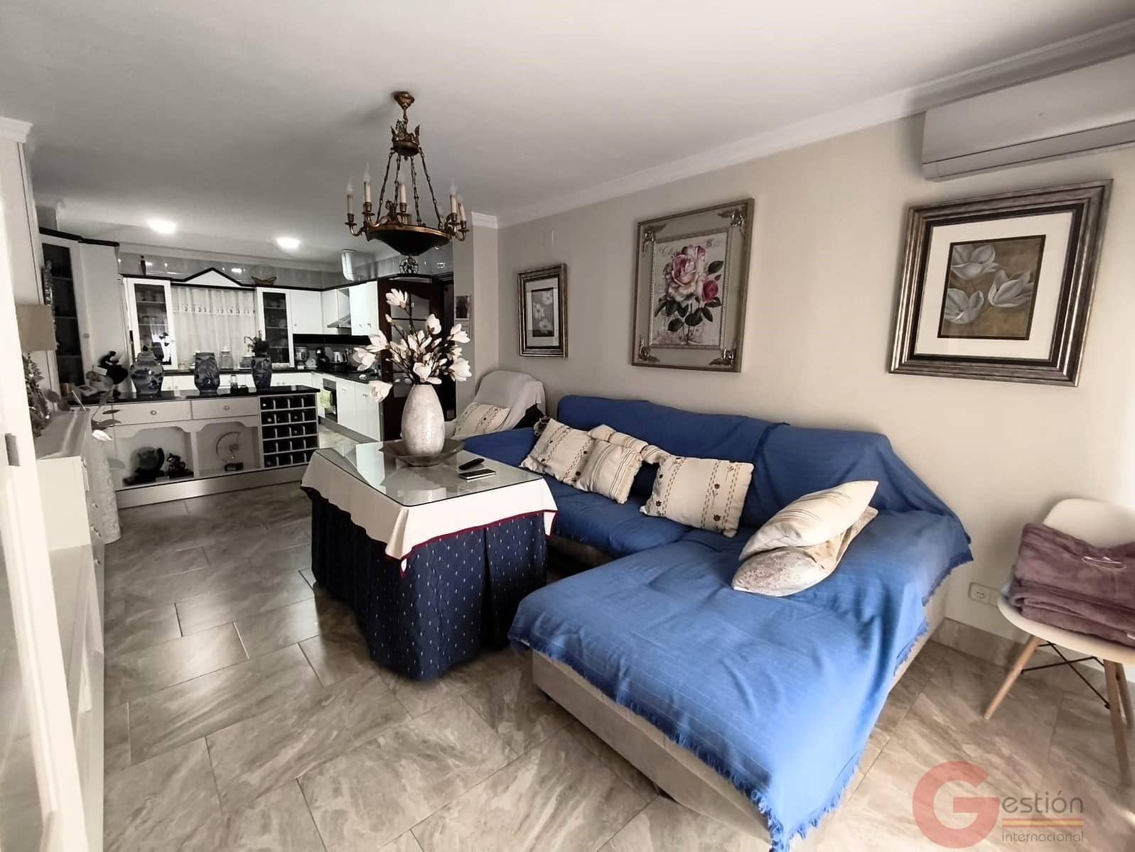 Chalet de 5 habitaciones en Motril en venta con garaje - 297.000 € (Ref: 9884928)