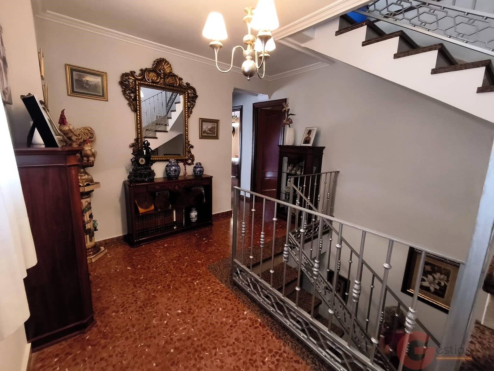 Chalet de 5 habitaciones en Motril en venta con garaje - 297.000 € (Ref: 9884928)