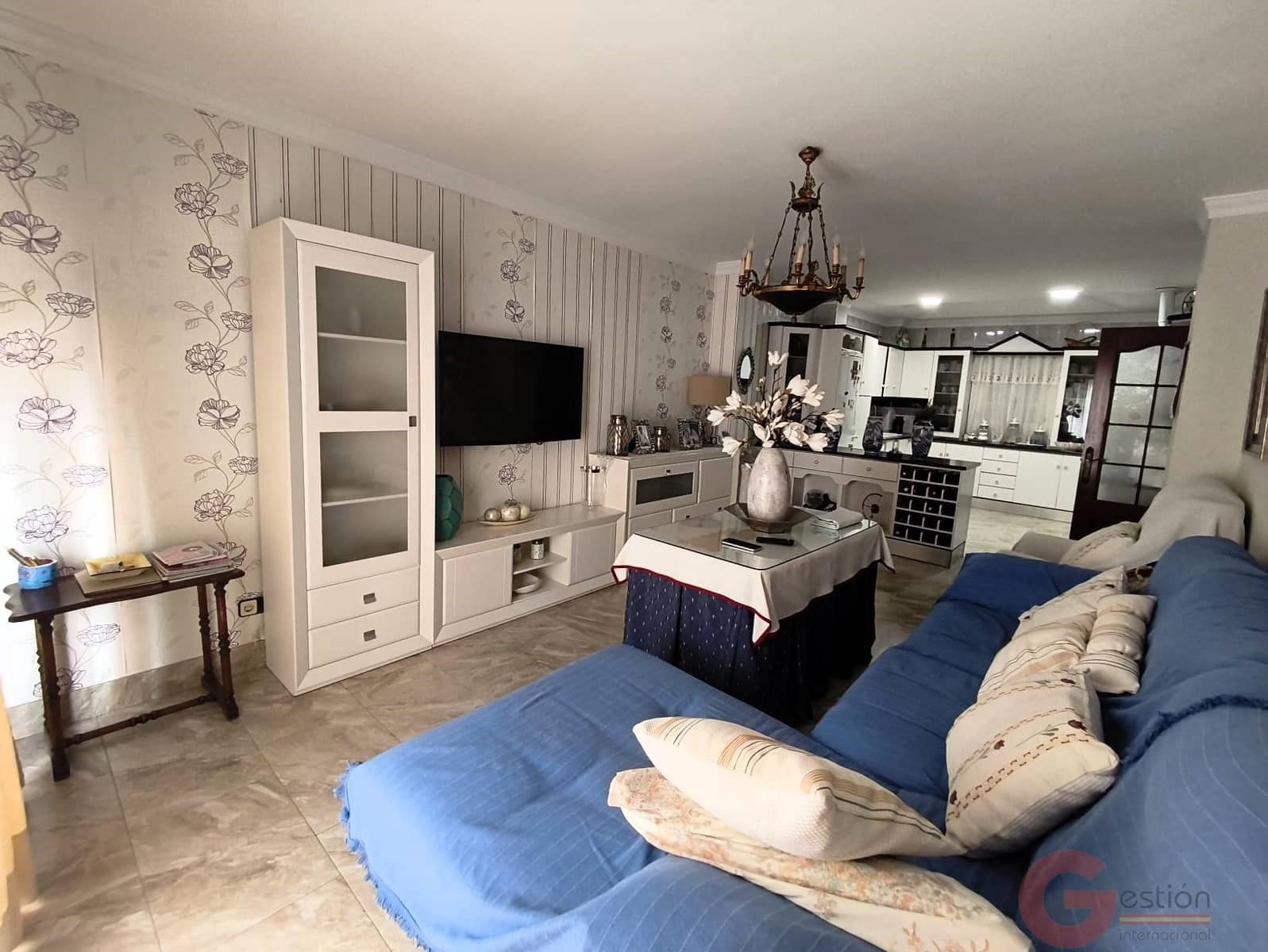 Chalet de 5 habitaciones en Motril en venta con garaje - 297.000 € (Ref: 9884928)