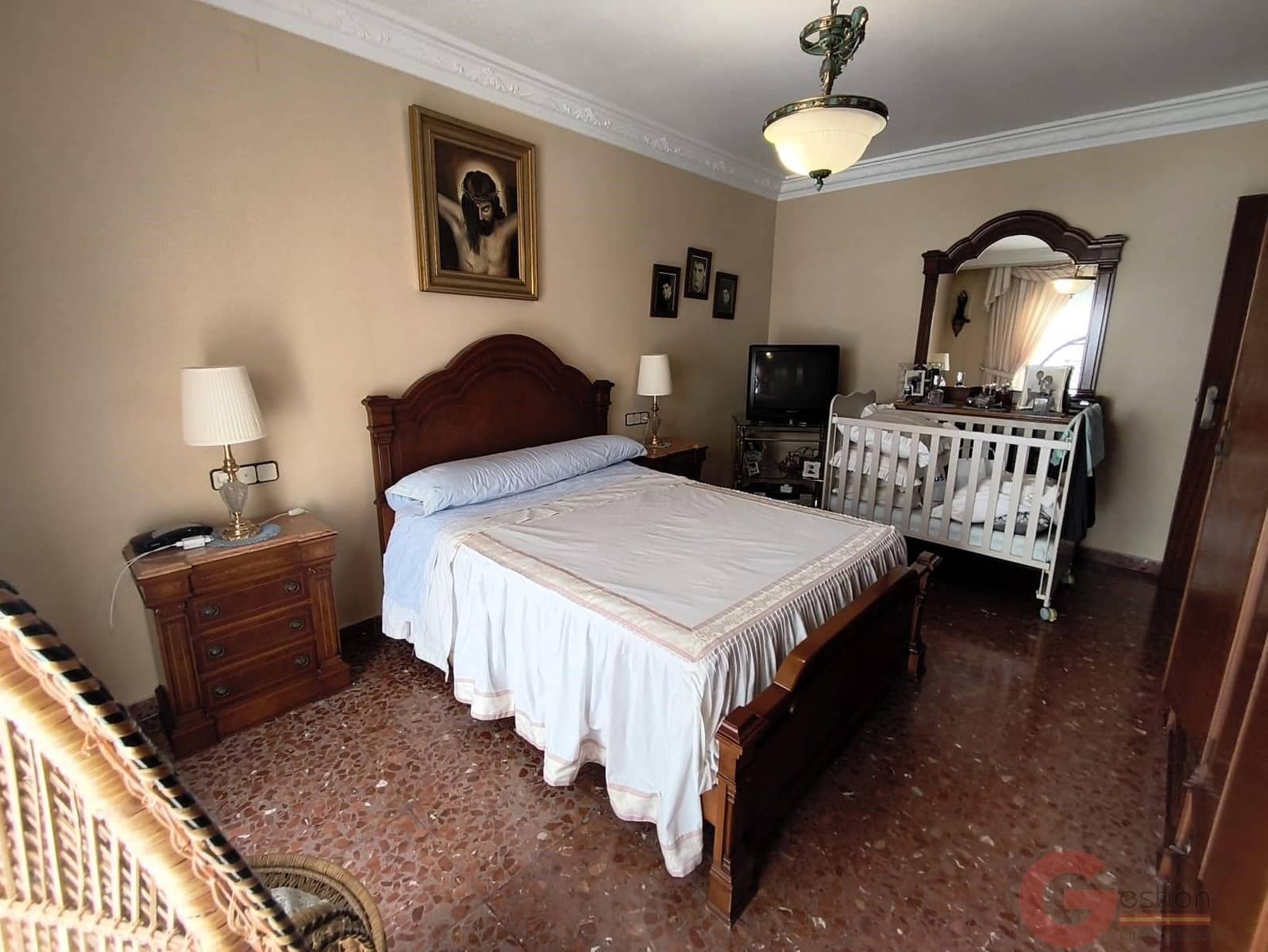Chalet de 5 habitaciones en Motril en venta con garaje - 297.000 € (Ref: 9884928)