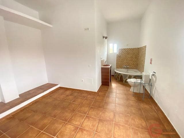 3 bedroom Finca/Country House for sale in Cútar - € 350,000 (Ref: 9895450)