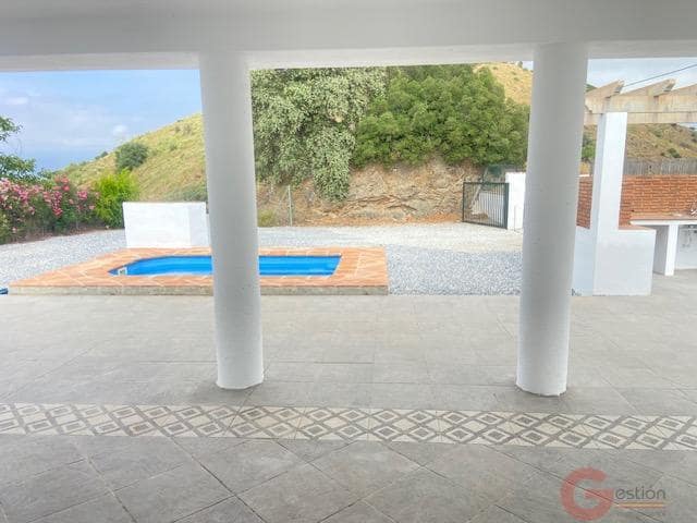 3 bedroom Finca/Country House for sale in Cutar with pool - € 350,000 (Ref: 9895450)