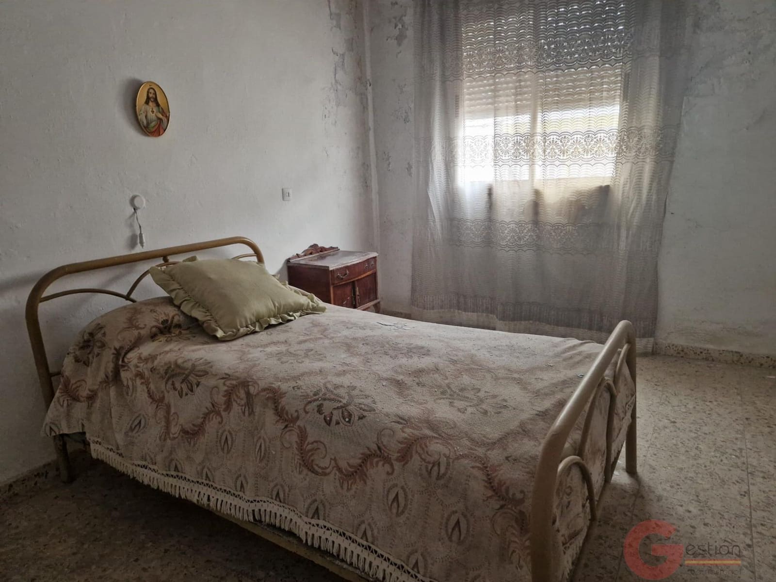 6 bedroom Villa for sale in Molvizar - € 199,500 (Ref: 9899994)