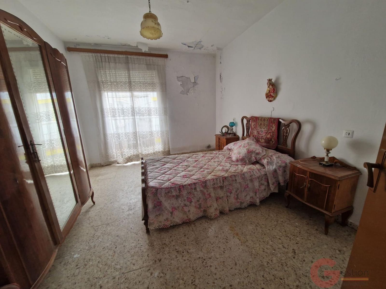 6 bedroom Villa for sale in Molvizar - € 199,500 (Ref: 9899994)