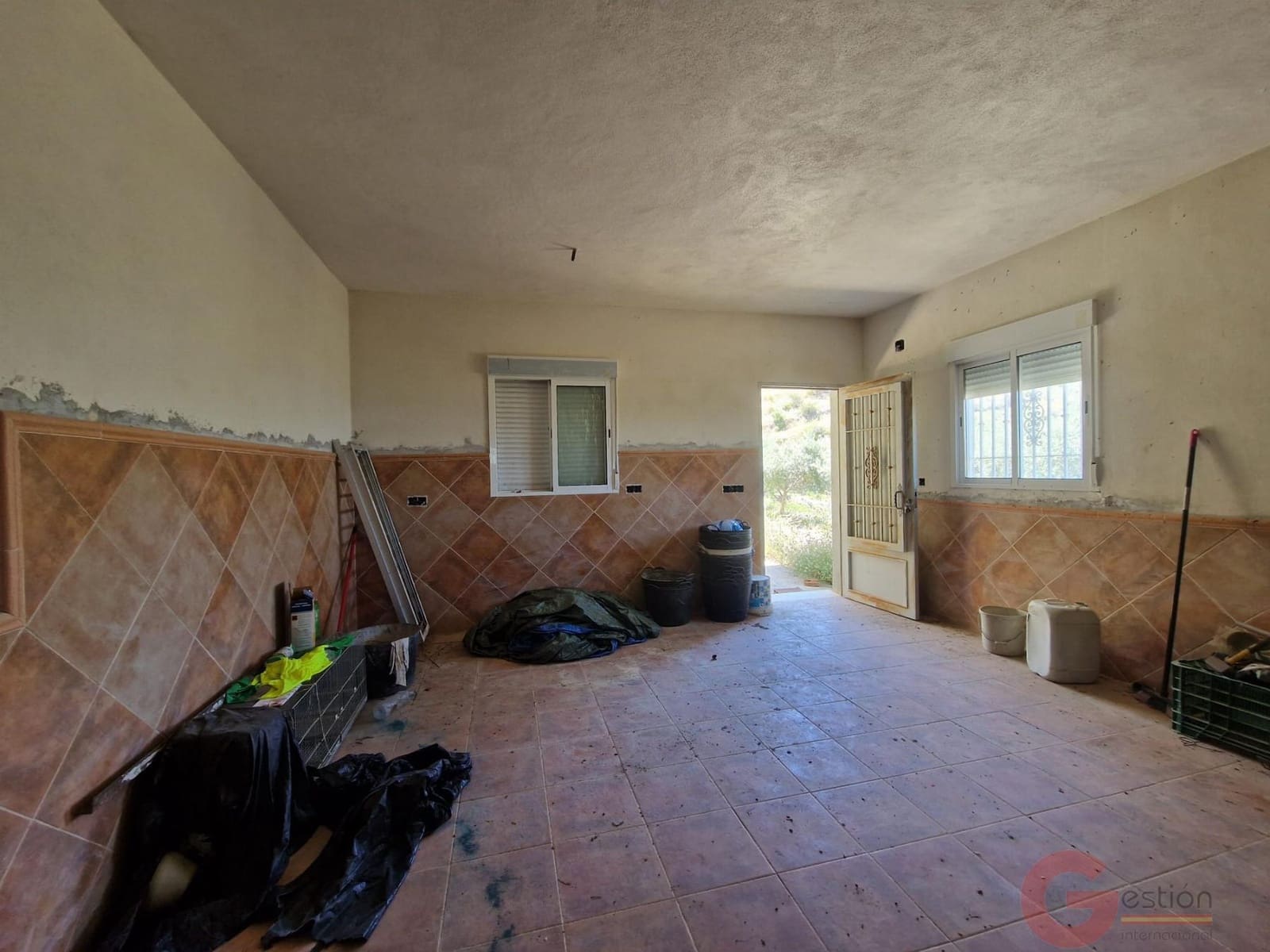 2 bedroom Finca/Country House for sale in Motril - € 200,000 (Ref: 9937321)