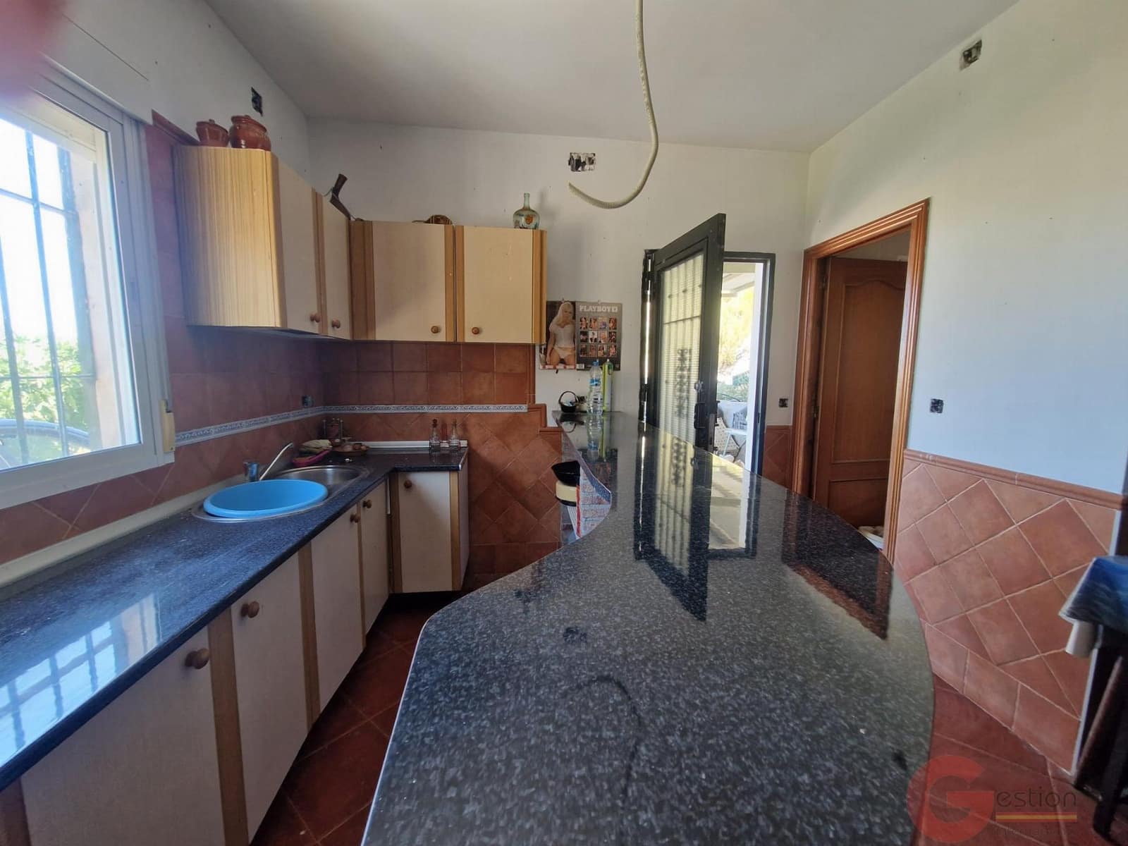 2 bedroom Finca/Country House for sale in Motril - € 200,000 (Ref: 9937321)