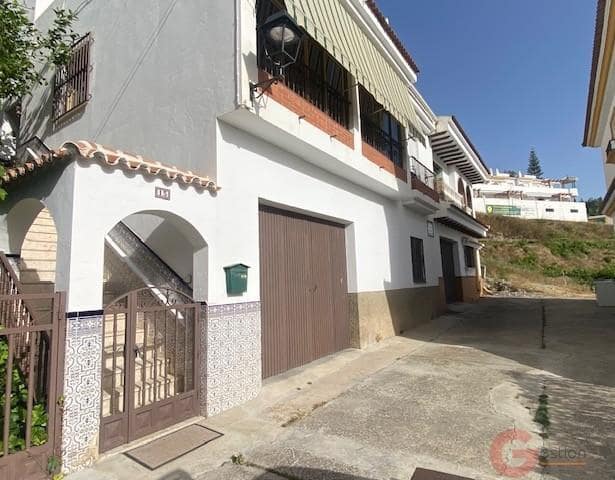 Erhverv til salg i Competa med garage - € 415.000 (Ref: 9948004)