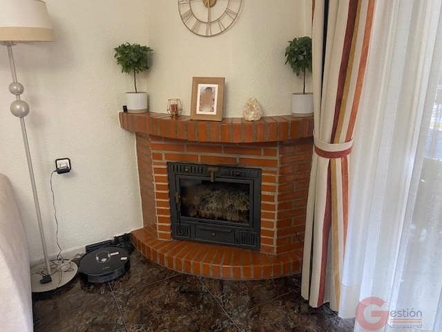 Villa til salgs i Competa med garasje - € 405 000 (Ref: 9948005)