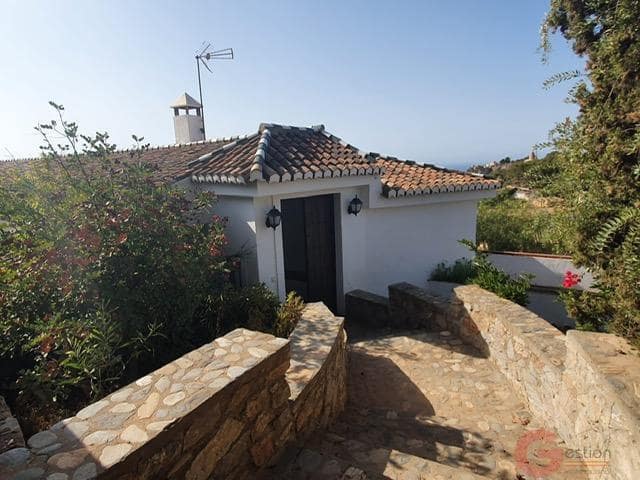 6 soveværelse Villa til salg i La Herradura med swimmingpool garage - € 930.000 (Ref: 9948930)