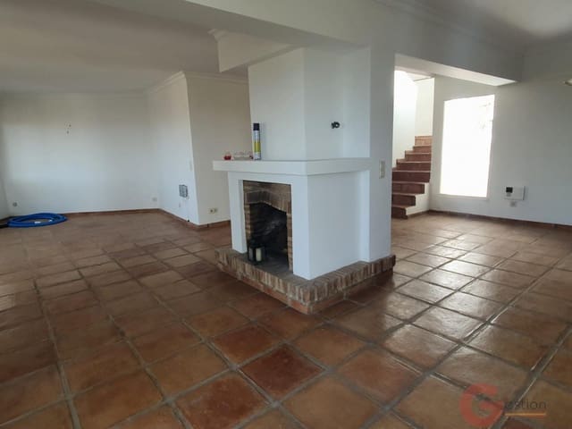 6 slaapkamer Villa te koop in La Herradura, Almuñécar met zwembad garage - € 930.000 (Ref: 9948930)