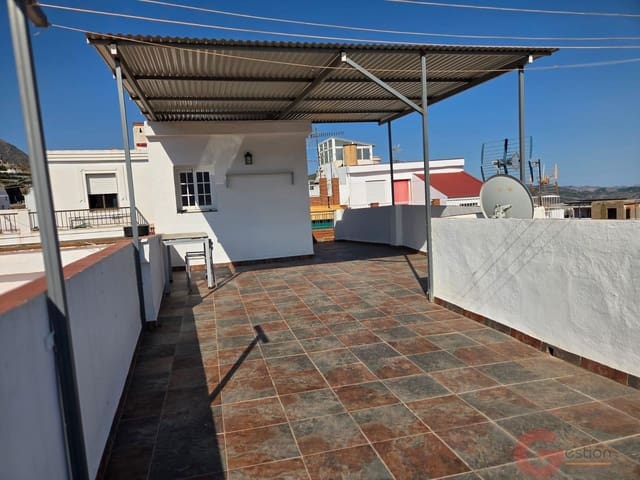 Chalet de 4 habitaciones en Molvízar en venta - 185.500 € (Ref: 9956644)