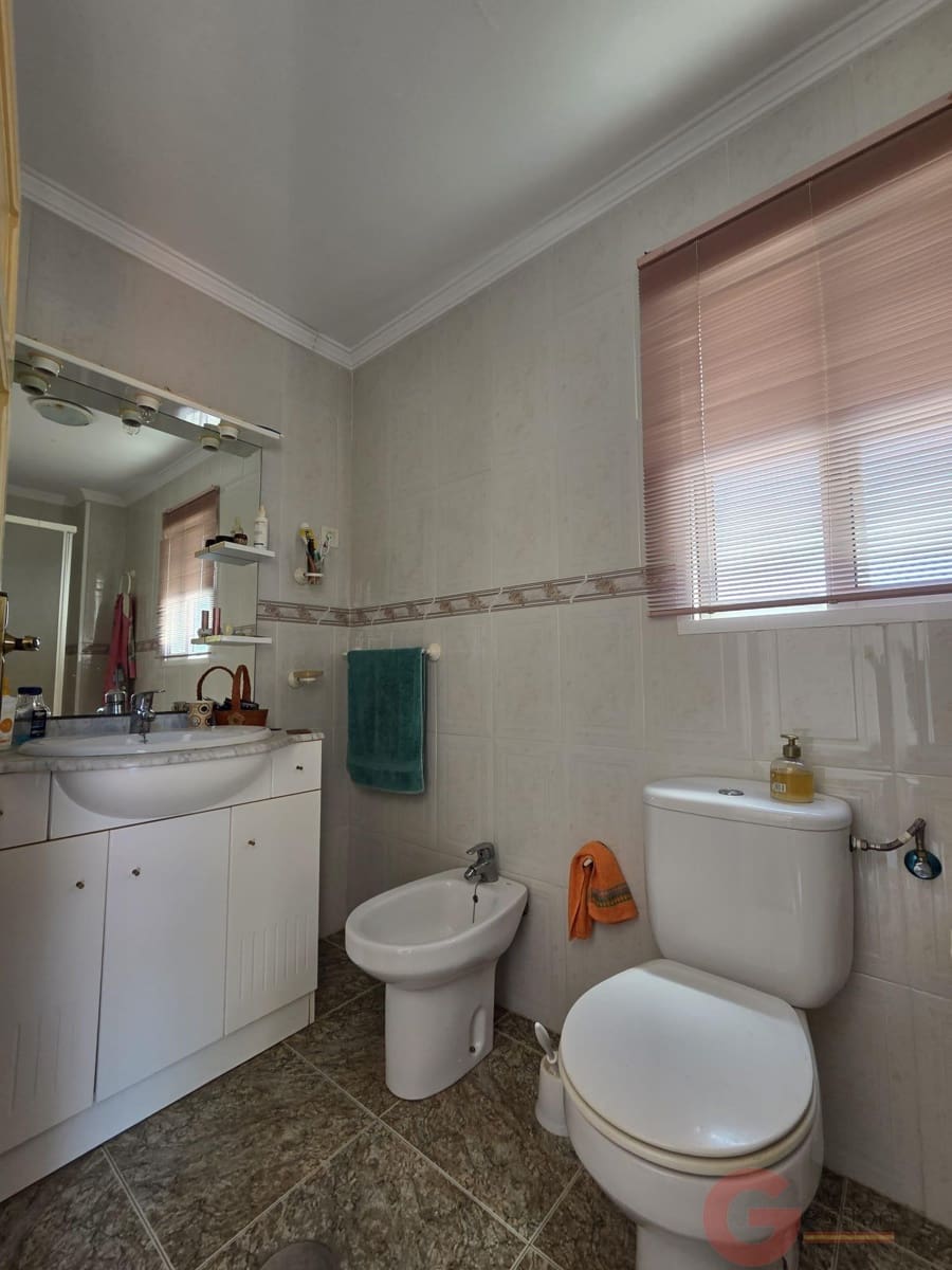 4 sypialnia Willa na sprzedaż w Itrabo z garażem - 106 000 € (Ref: 9961748)