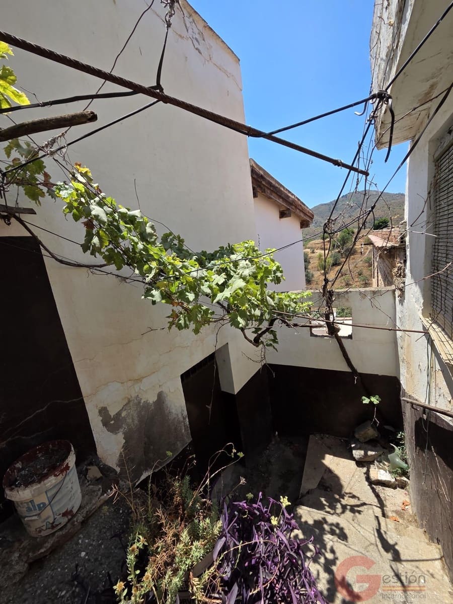 4 sypialnia Willa na sprzedaż w Itrabo z garażem - 106 000 € (Ref: 9961748)