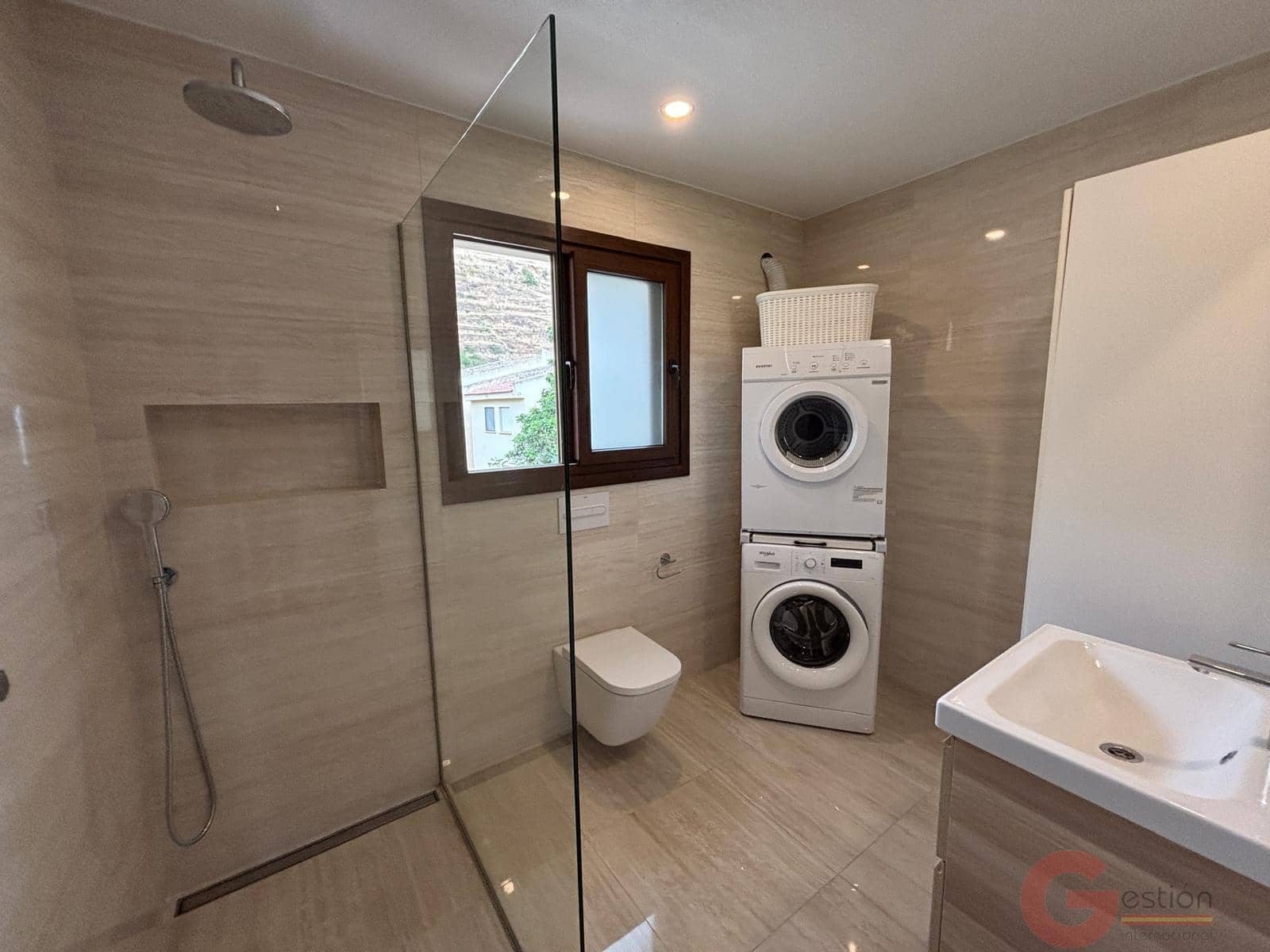 8 soveværelse Villa til salg i Cotobro med swimmingpool garage - € 1.490.000 (Ref: 9962786)