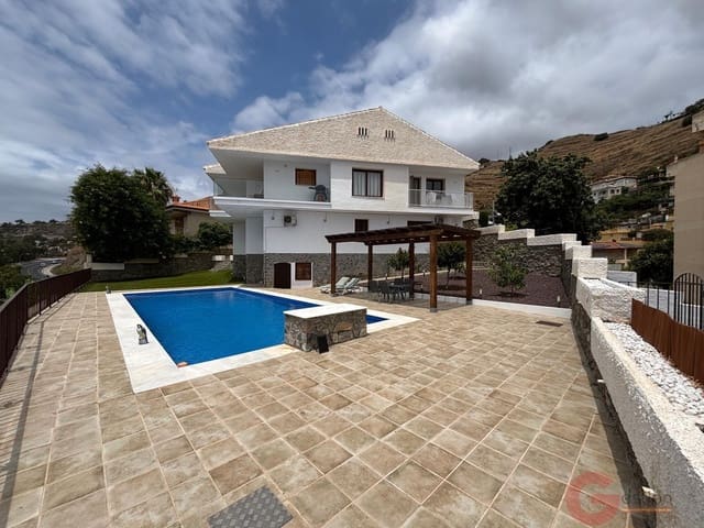 8 soveværelse Villa til salg i Cotobro, Almuñécar med swimmingpool garage - € 1.490.000 (Ref: 9962786)