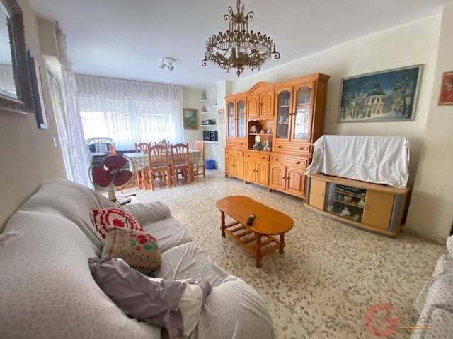 4 bedroom Flat for sale in Almunecar with garage - € 410,000 (Ref: 9965949)