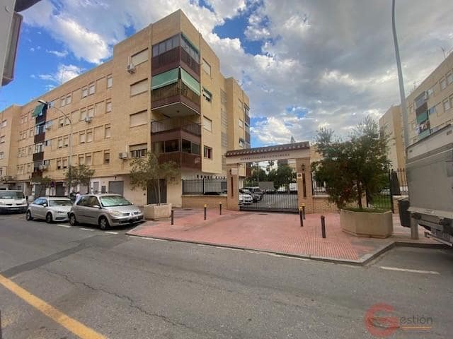 4 bedroom Flat for sale in Almunecar with garage - € 410,000 (Ref: 9965949)