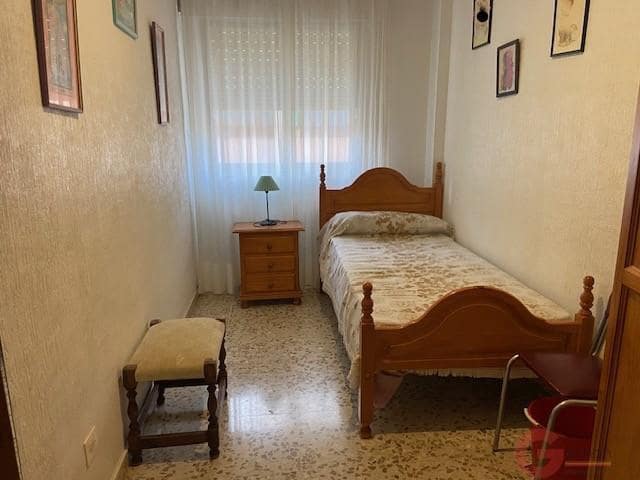 4 bedroom Flat for sale in Almunecar with garage - € 410,000 (Ref: 9965949)