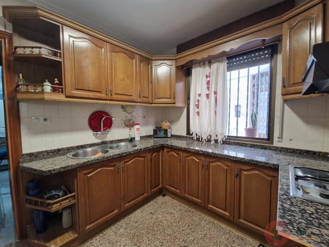 6 soveværelse Villa til salg i Molvízar - € 132.500 (Ref: 9972314)