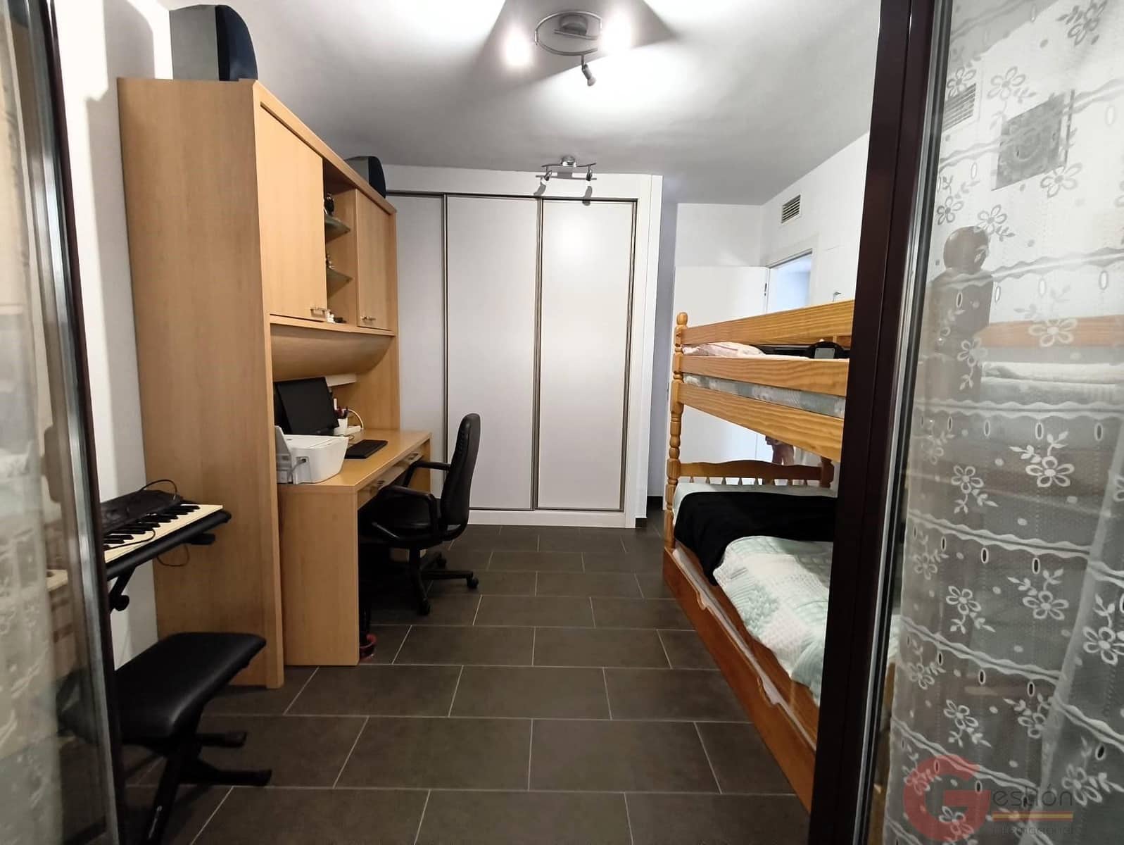 2 soverom Leilighet til salgs i Salobrena med svømmebasseng garasje - € 240 000 (Ref: 9981659)