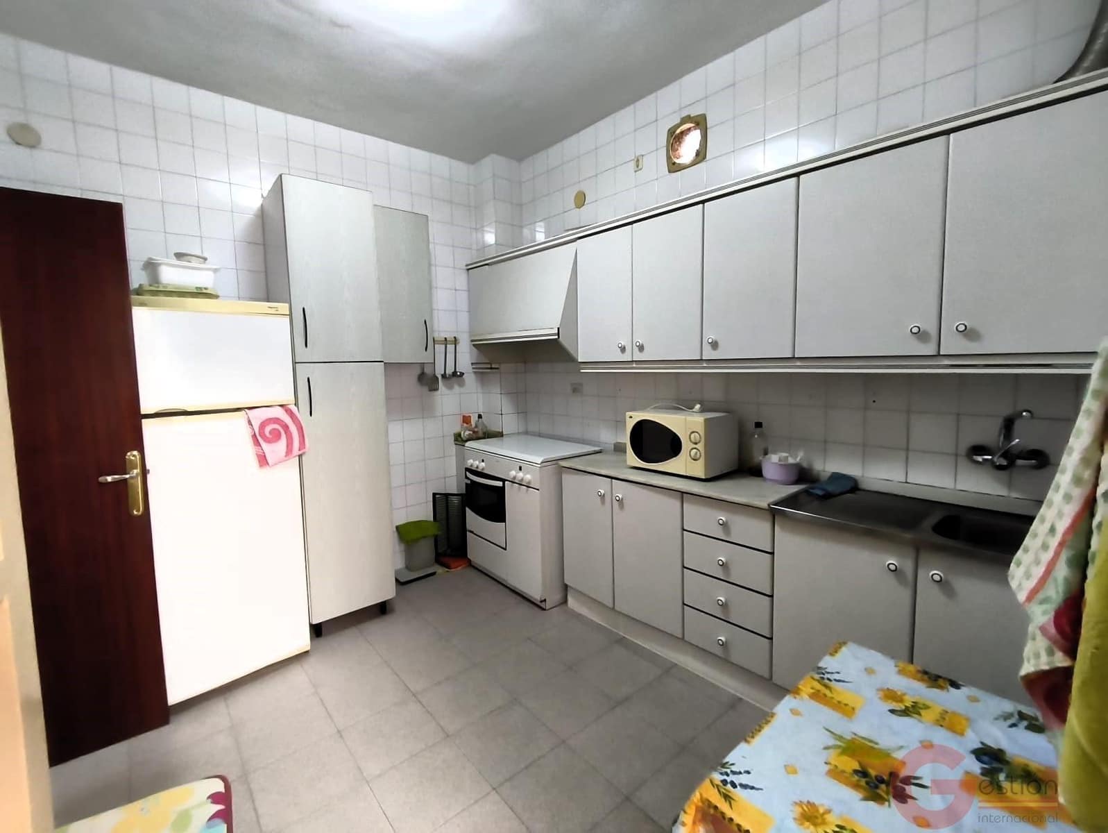 4 slaapkamer Villa te koop in Motril - € 170.000 (Ref: 9981661)