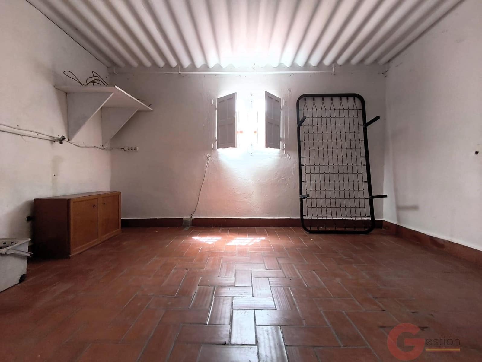 Local Comercial en Motril en venta - 255.000 € (Ref: 9981664)