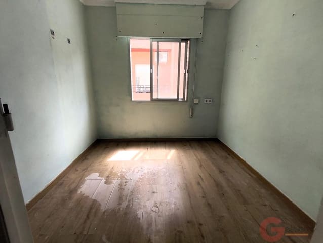 Local Comercial en Motril en venta - 255.000 € (Ref: 9981664)