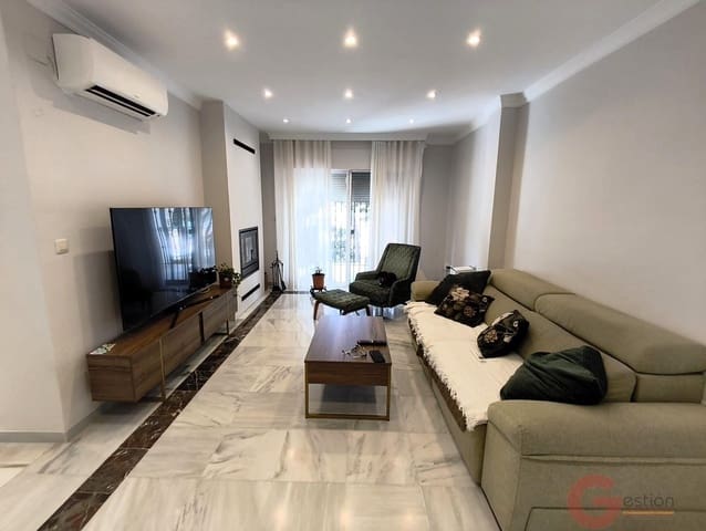 3 slaapkamer Villa te koop in Motril met garage - € 442.900 (Ref: 9981665)