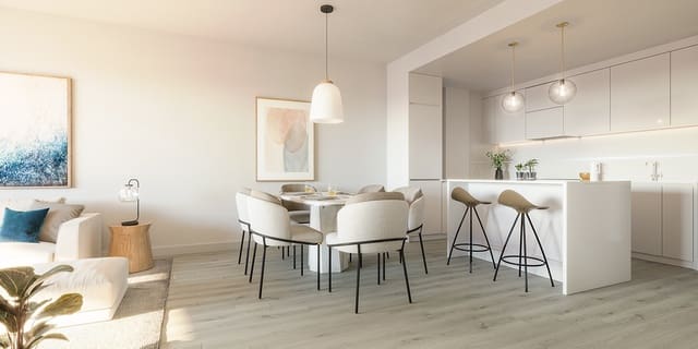 2 bedroom Apartment for sale in Fuengirola with pool - € 352,600 (Ref: 7445242)