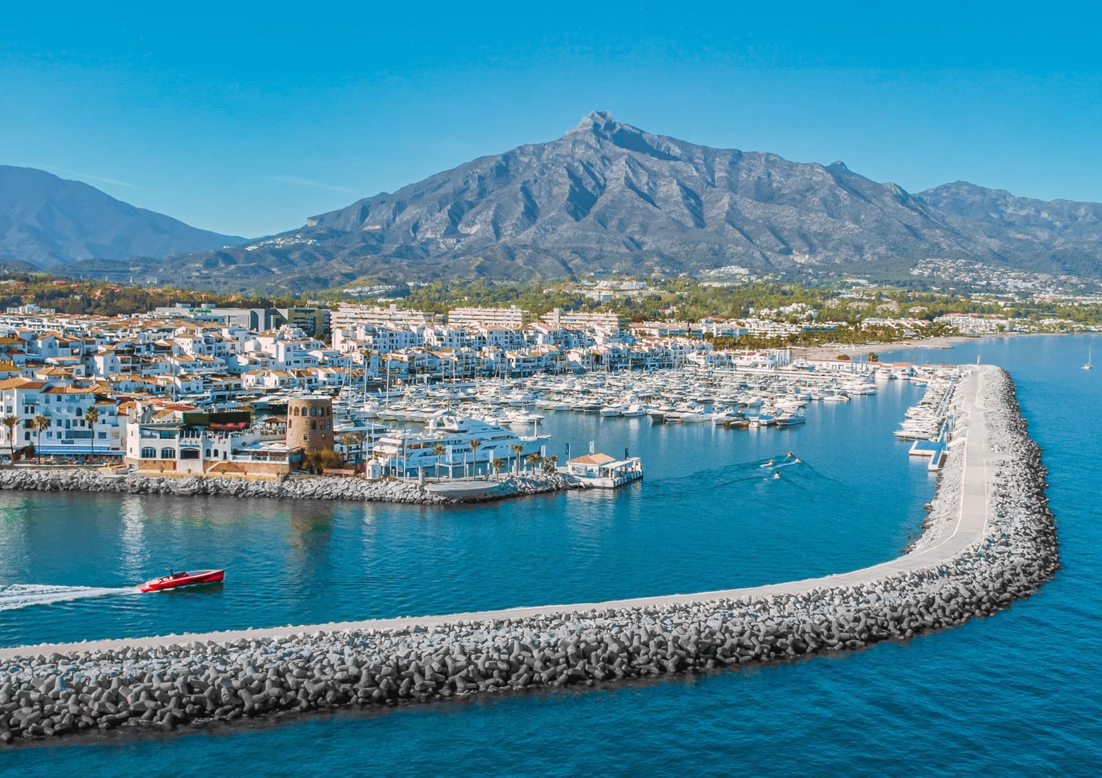 6 soveværelse Villa til salg i El Madronal med swimmingpool garage - € 7.000.000 (Ref: 8104328)