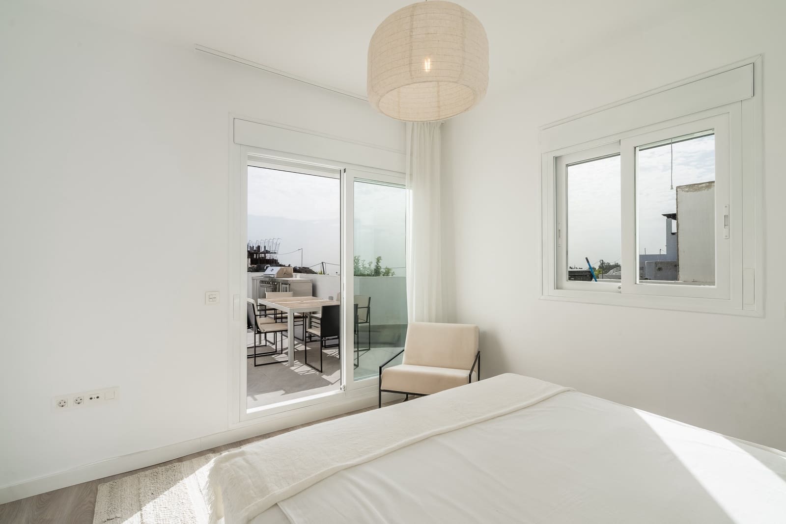 2 bedroom Apartment for sale in La Quinta with pool garage - € 495,000 (Ref: 8879552)