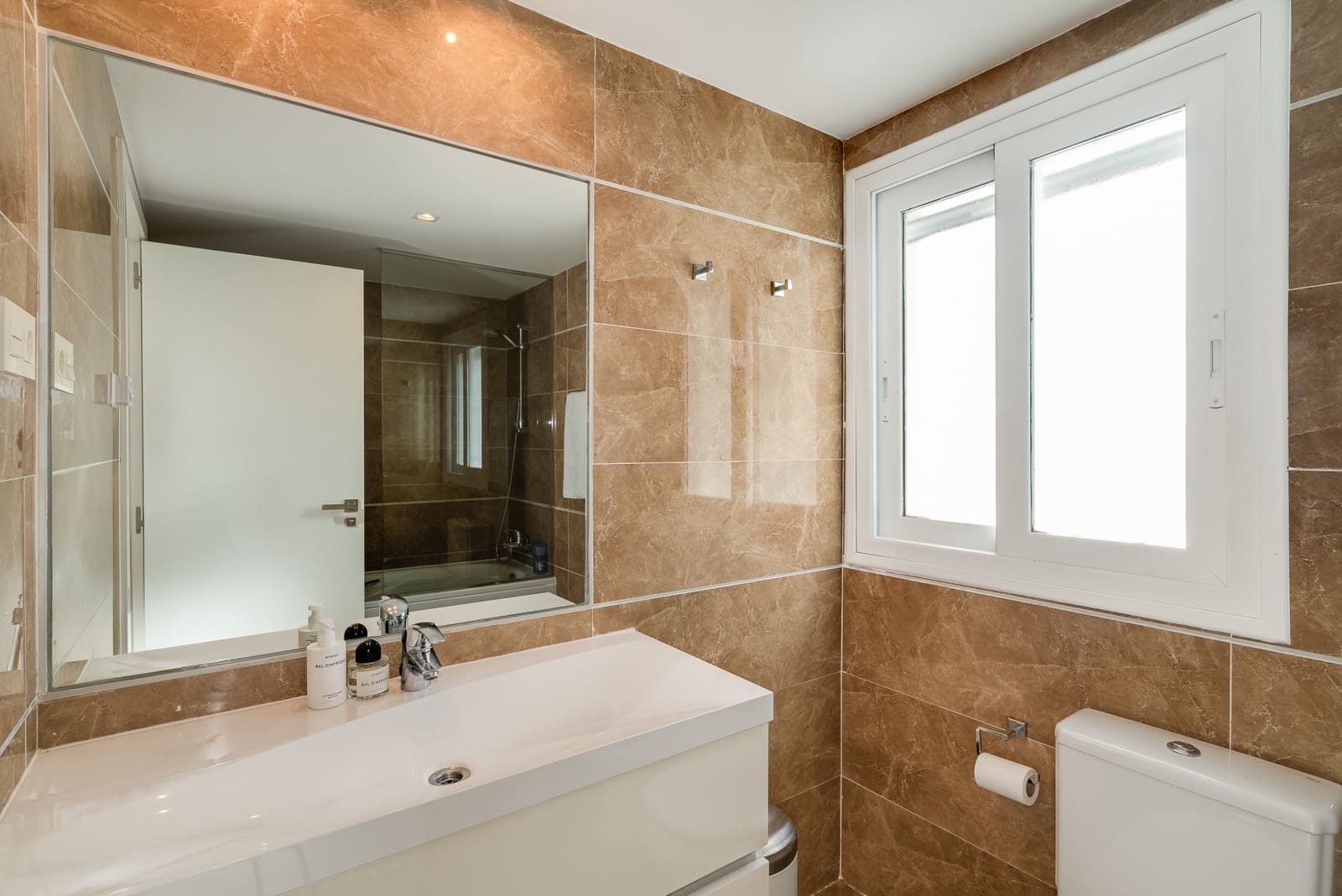 2 bedroom Apartment for sale in La Quinta with pool garage - € 495,000 (Ref: 8879552)