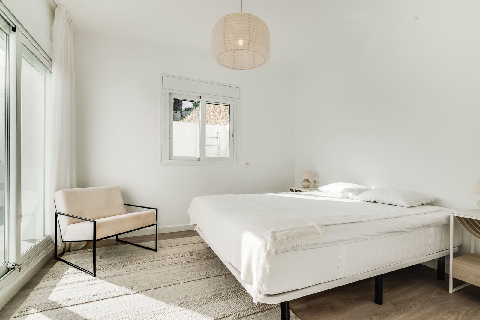 2 bedroom Apartment for sale in La Quinta with pool garage - € 495,000 (Ref: 8879552)