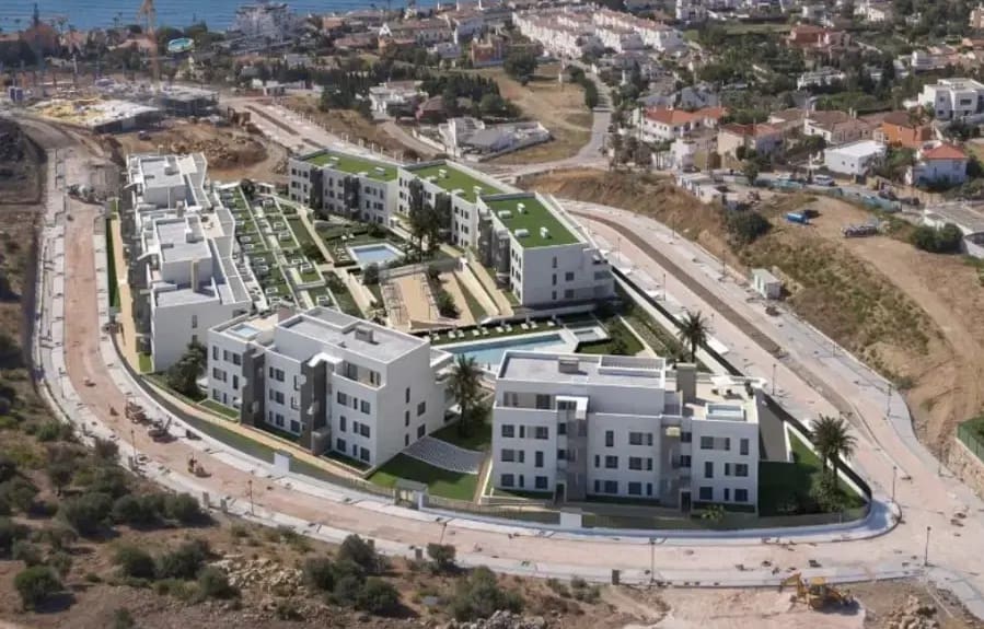 3 makuuhuone Huoneisto myytävänä paikassa Estepona mukana uima-altaan 
autotalli - 754 000 € (Ref: 8879574)